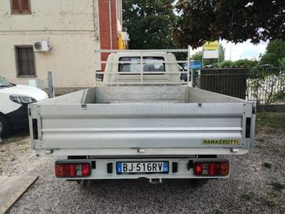 Volkswagen Transporter Transp. 2.5 TDI/88CV CASSONATO FISSO Bianco usata Ferrara