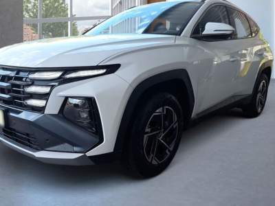 Hyundai Tucson 1.6 T-GDI  GPL Bianco usata Castelnuovo Rangone