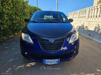 Lancia Ypsilon Ypsilon 0.9 T.Air 85 CV 5p. S&S DFN S Md ADATTA PER DISABILI Blu/Azzurro usata San Michele Salentino