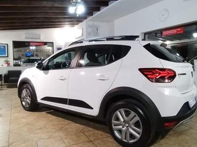 Dacia Sandero  Stepway 1.0 tce  Eco-g 100cv  EXPRESSION Bianco usata Ragusa