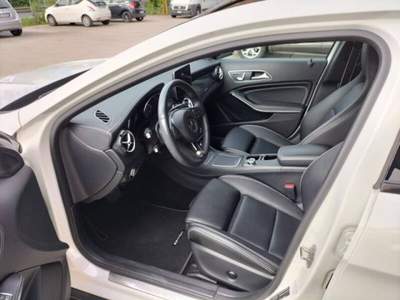 Mercedes-Benz GLA 200 d Premium auto Bianco usata Cervignano del Friuli