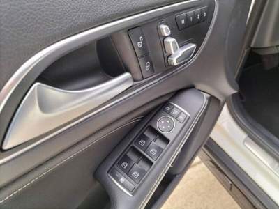 Mercedes-Benz GLA 200 d Premium auto Bianco usata Cervignano del Friuli