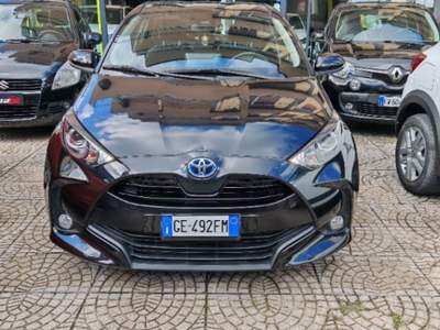 Toyota Yaris 1.5 Hybrid 5 porte Business Nero usata Napoli
