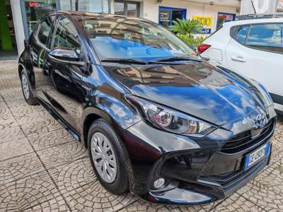 Toyota Yaris 1.5 Hybrid 5 porte Business Nero usata Napoli