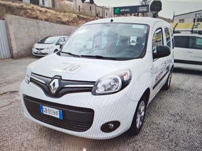 Renault Kangoo Blue dCi 8V 95CV 5 porte Limited Bianco usata Napoli
