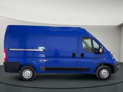 Peugeot Boxer 2.2 BlueHDi Furgone L3 H2 - clima - mensole Blu/Azzurro usata Liscate