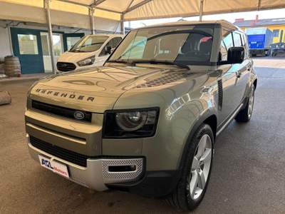 Land Rover Defender 110 3.0 l6 400 CV AWD Auto First Edition 7P GANCIO Verde usata San Giovanni Lupatoto