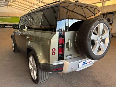 Land Rover Defender 110 3.0 l6 400 CV AWD Auto First Edition 7P GANCIO Verde usata San Giovanni Lupatoto