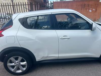 Nissan Juke nissan juke 2011benzina Bianco usata Giugliano in Campania
