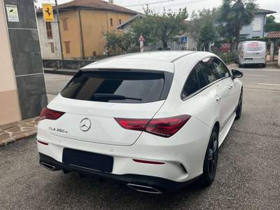 Mercedes-Benz CLA CLA Shooting Brake 200 d Premium auto Bianco usata Ispra