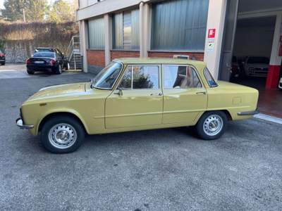 Alfa Romeo Giulia Berlina 1300 115.09 Oro usata Ispra