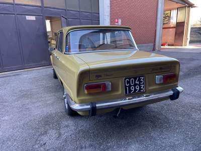 Alfa Romeo Giulia Berlina 1300 115.09 Oro usata Ispra