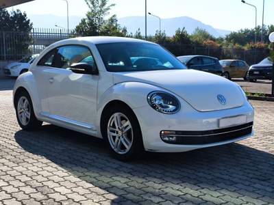 Volkswagen Maggiolino 1.6 TDI 105cv Design BlueMotion Technology Bianco usata San Salvatore Telesino