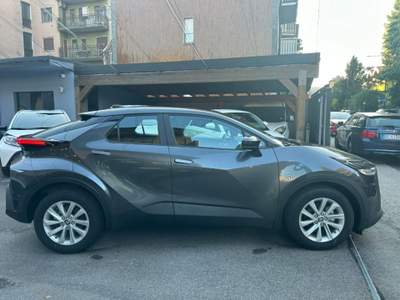 Toyota C-HR 1.8 HV Active Grigio usata Cinisello Balsamo
