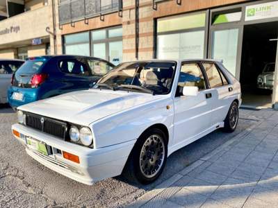 Lancia Delta 2.0i.e. turbo 16V HF integrale Bianco usata Ancona