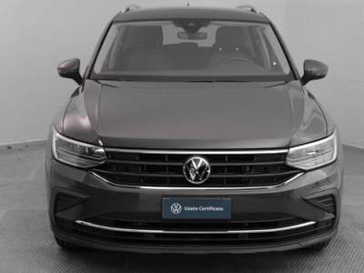 Volkswagen Tiguan 2.0 TDI SCR Life Grigio usata Paruzzaro