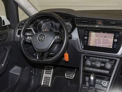 Volkswagen Touran 2.0 TDI 150 CV SCR DSG Active Bianco usata Castelnuovo Rangone