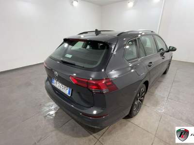 Volkswagen Golf Golf 2.0 TDI Variant Life 150cv auto usata Albano Laziale