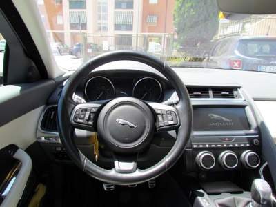 Jaguar E-Pace 2.0D 150 CV SE Nero usata Latina