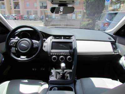 Jaguar E-Pace 2.0D 150 CV SE Nero usata Latina