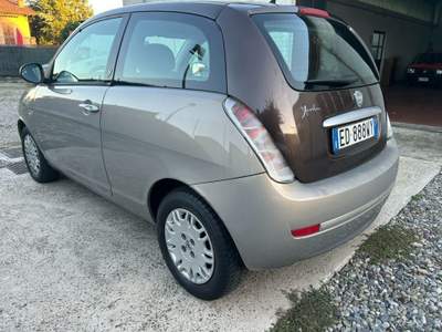 Lancia Ypsilon 1.2 Argento-OK NEOPATENTATI-CINGHIA FATTA Argento usata Roburent