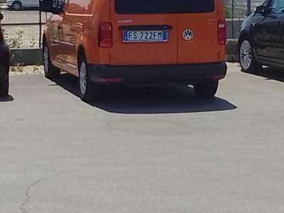 Volkswagen Caddy vendo caddy in buone condizioni  Arancione usata Chieti