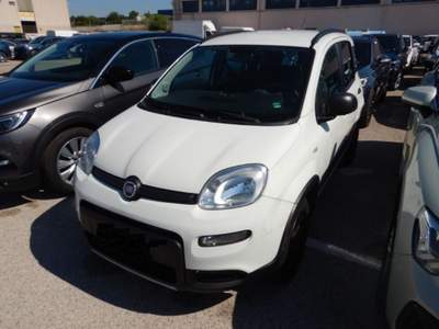 Fiat Panda 0.9 t.air t. 4x4 s&s 85cv my19 Bianco usata Pescara