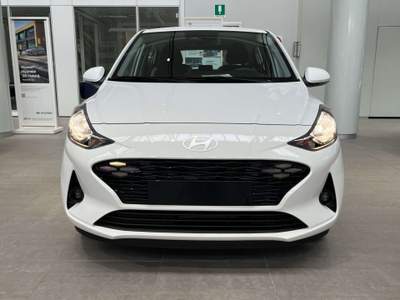 Hyundai i10 i10 1.0 mpi Connectline Argento usata Milano