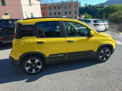 Fiat Panda 1.0 Hybrid Pandina NUOVA INCENTIVI EURO 0-1-2-3-4 Giallo usata Genova
