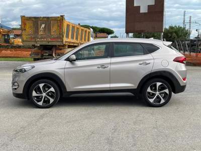 Hyundai Tucson 1.7 CRDi XPossible Argento usata Carrara