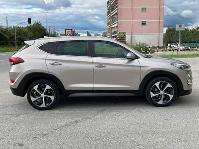 Hyundai Tucson 1.7 CRDi XPossible Argento usata Carrara