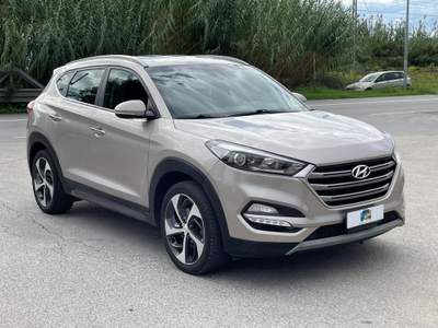 Hyundai Tucson 1.7 CRDi XPossible Argento usata Carrara