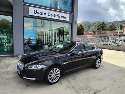 Jaguar XF 2.2 D 200 CV Premium Luxury Grigio usata Cassino