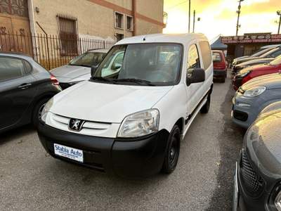 Peugeot Ranch Ranch 170C 1.6 16V HDi/90CV cat Furgone Bianco usata Castellammare di Stabia