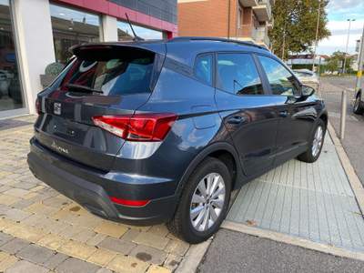 Seat Arona 1.0 EcoTSI 110 CV DSG Style NAVI-LED Grigio usata Alba