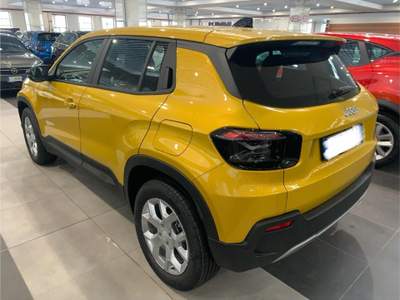 Jeep Avenger 1.2 Turbo Altitude Oro usata Iglesias