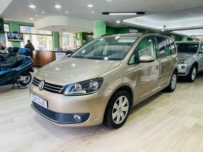 Volkswagen Touran  1.6 TDI DSG Highline BMT Oro usata Morano Calabro