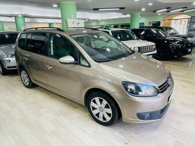 Volkswagen Touran  1.6 TDI DSG Highline BMT Oro usata Morano Calabro
