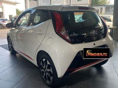 Toyota Aygo Connect 1.0 VVT-i 72 CV 5 porte x-play Bianco usata Castelnuovo Rangone