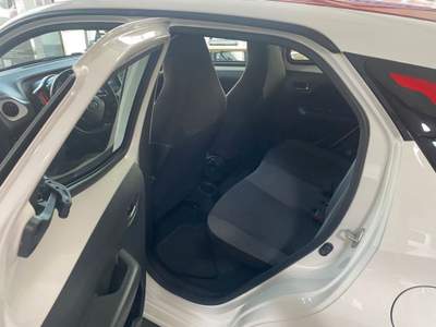Toyota Aygo Connect 1.0 VVT-i 72 CV 5 porte x-play Bianco usata Castelnuovo Rangone
