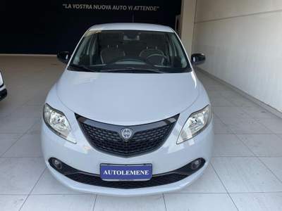 Lancia Ypsilon 1.2 69 CV 5 porte S&S Gold PER NEOPATENTATI Grigio usata Concordia Sagittaria