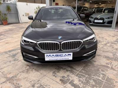 BMW Serie 5 520d d aut. Luxury Nero usata Palermo