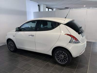 Lancia Ypsilon 1.3 MJT 16V 95 CV 5 porte S&amp;S Silver Bianco usata Torino