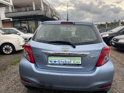 Toyota Yaris 1.0 5 porte Blu/Azzurro usata Coriano