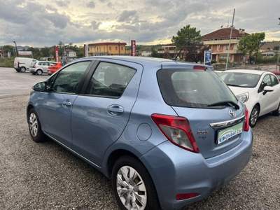 Toyota Yaris 1.0 5 porte Blu/Azzurro usata Coriano