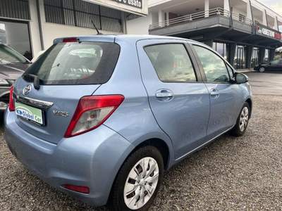 Toyota Yaris 1.0 5 porte Blu/Azzurro usata Coriano