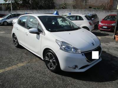 Peugeot 208 1.4 VTi 95 CV 5p. GPL Access Bianco usata Roma