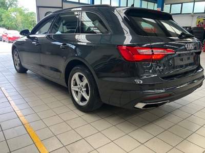 Audi A4 Avant 30 TDI/136 CV MHEV S-tronic Business Grigio usata Cassino