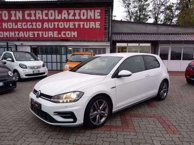 Volkswagen Golf R-Line 3p 1.4 tsi Sport Edition 150cv dsg Bianco usata Abbiategrasso