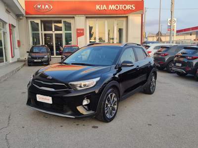 Kia Stonic 1.4 MPI EcoGPL Energy Nero usata Salerno